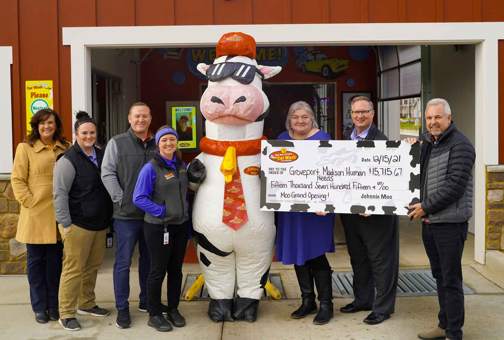 Moo Moo Express Car Wash Opens 21st Central Ohio Location; Raises $15,715 for Groveport Madison Human Needs